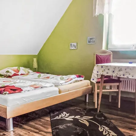 2 Bedroom Stunning In *