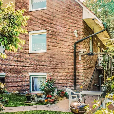 Apartment 2 Bedroom Stunning In *